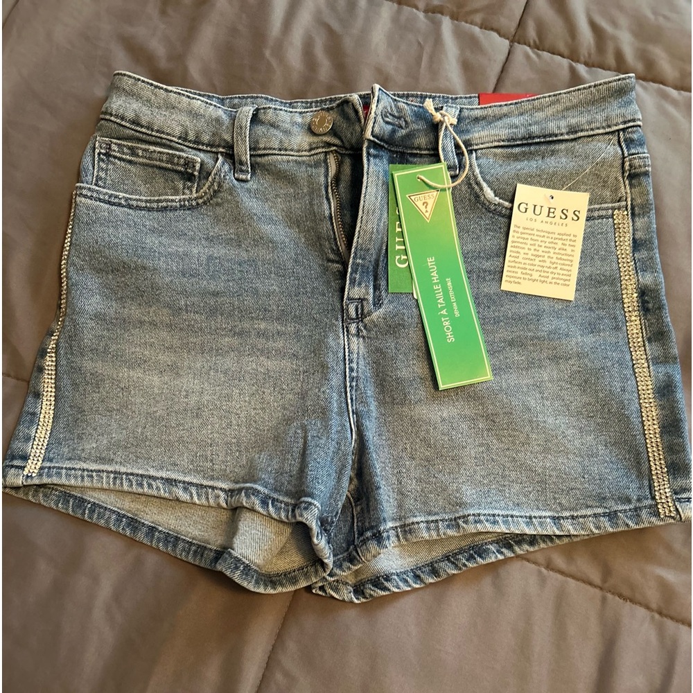 Guess high rise short